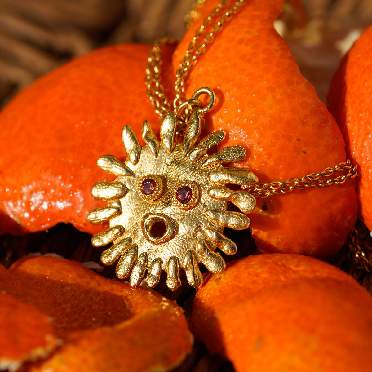 PLAYFUL SUN | pendant